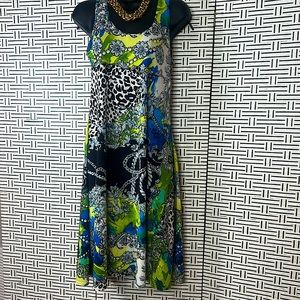Sophie A sleeveless print lightweight dress